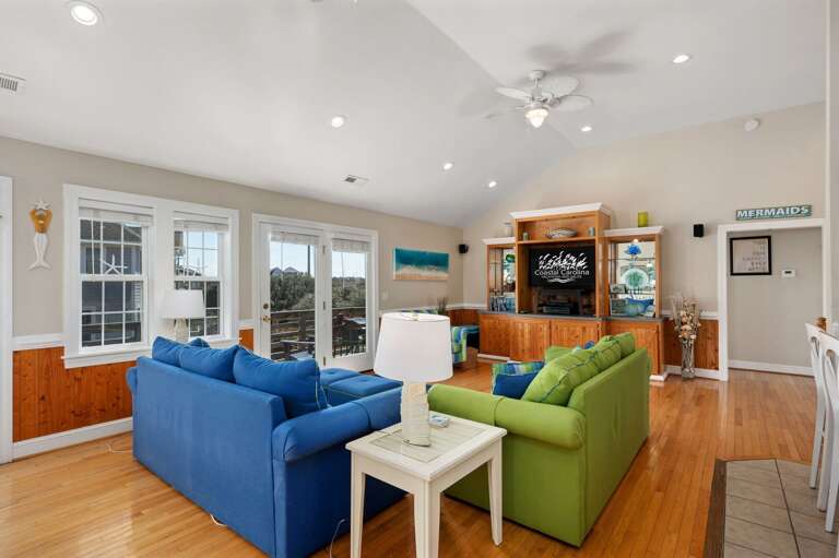 NH299: Bella Vita | TL Living Area - Deck Access