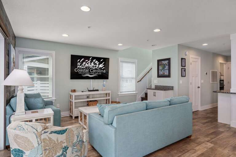 NH387E: Currituck Cottage | ML Living Area, Deck Access