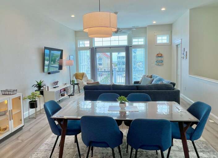 OB304: Ocean Breeze 304 | TL Dining Area - Seating for 6