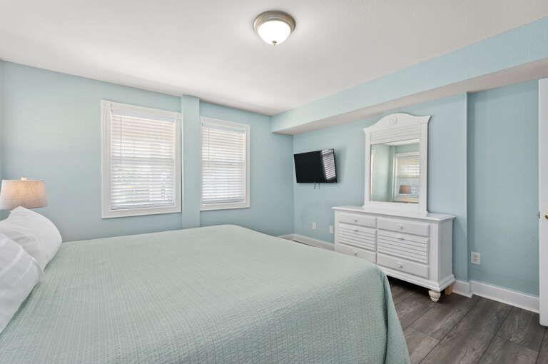 PI166: Heaven Sent | LL Bedroom 2 - King, Private Bath