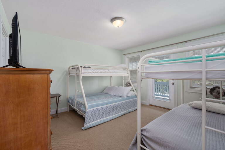 PI166: Heaven Sent | ML Bedroom 5 - Pyramid Bunk Bed, Bunk Bed, Deck Access