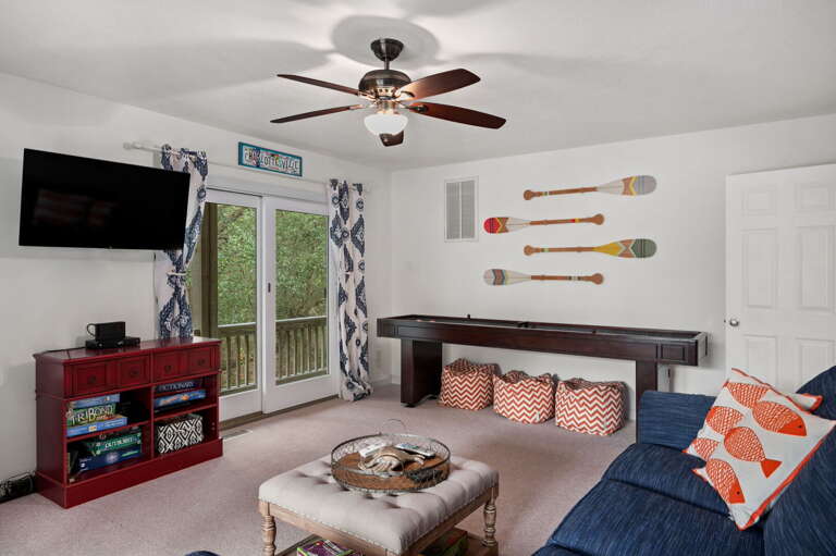 SH157: Chase-n-Grace | ML Game Room- Shuffleboard Table, Wet Bar, Covered Deck Access
