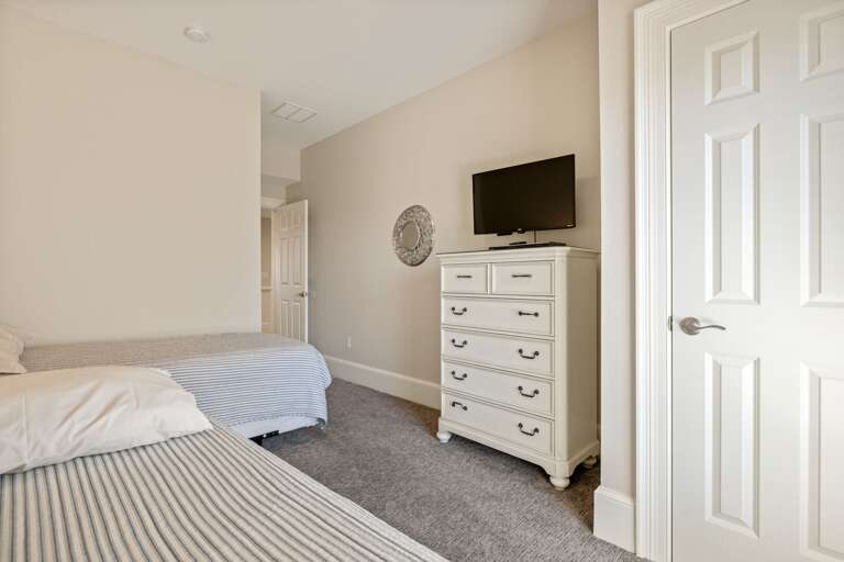 SNH345: Take It To The Limit | LL Bedroom 4- Two Twin Beds, Deck Access