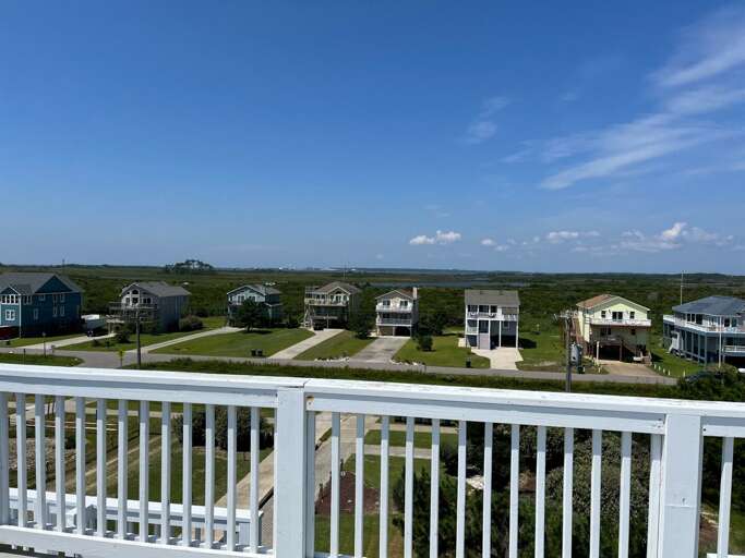 SNH345: Take It To the Limit | West view from rooftop deck