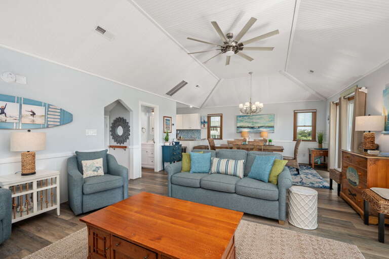 WH476: Second Wind | TL Living Area - Deck Access