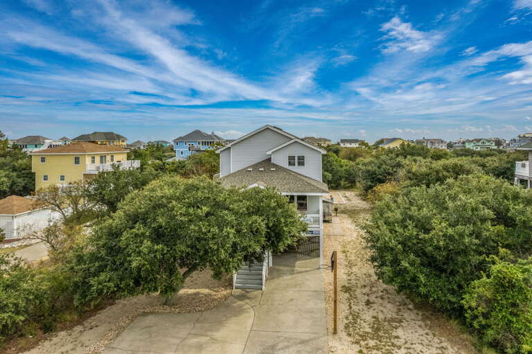 WH567: Sunshine Daydream | Front Exterior