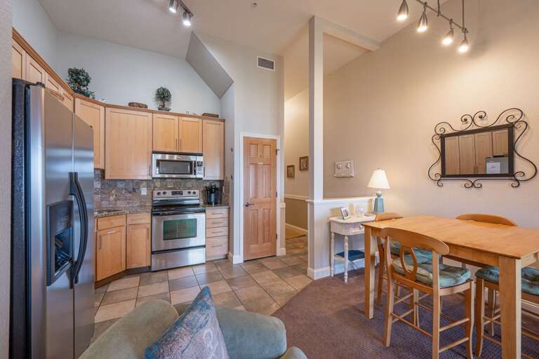 FF308: Keys to Serenity | Kitchen and Dining Area