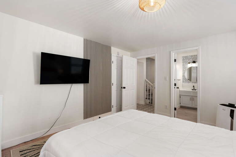 NH515: Club Paradise | LL Bedroom 3 - Queen, Private Bath