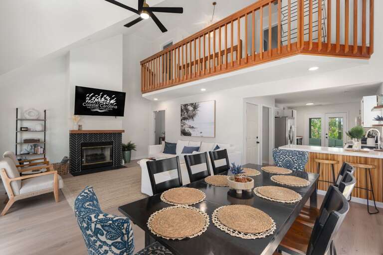 NH515: Club Paradise | ML Dining Area - Seating for 8