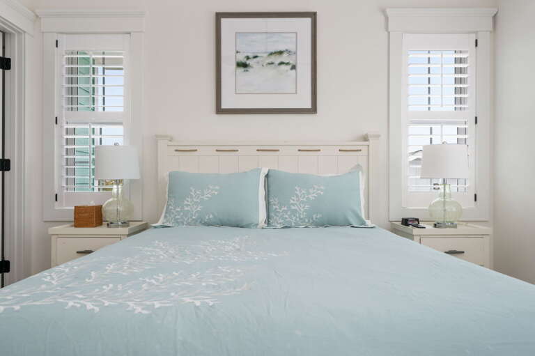 KH252: Between the Cs | TL Bedroom 4 - Queen, Private Bath