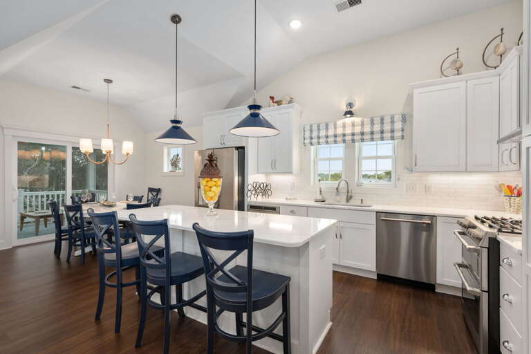 KH252: Between the Cs | TL Kitchen - Island Seating for 3