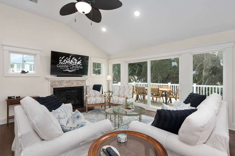 KH252: Between the Cs | TL Living Area - Deck Access