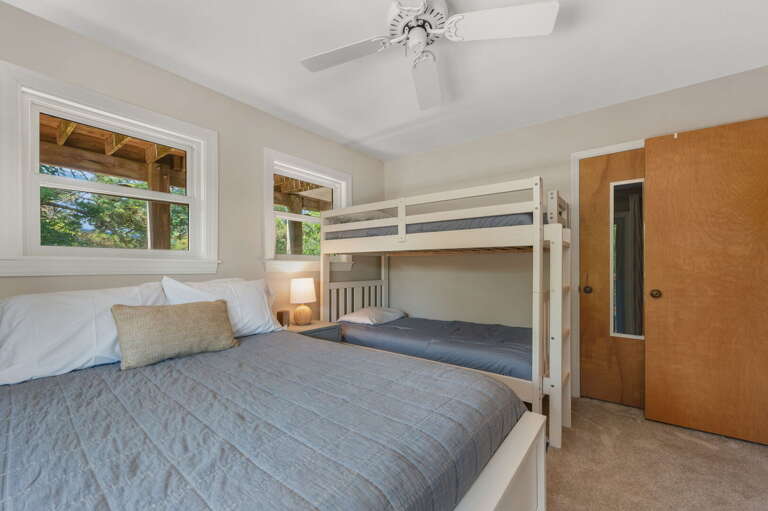 SH153: Sandy Sea View | ML Bedroom 3 - Queen Bed and Bunk Bed SH153: Sandy Sea View | ML Bedroom 3 - Queen Bed and Bunk Bed