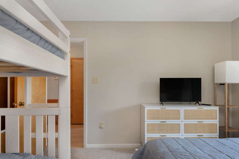 SH153: Sandy Sea View | ML Bedroom 3 - Queen Bed and Bunk Bed SH153: Sandy Sea View | ML Bedroom 3 - Queen Bed and Bunk Bed