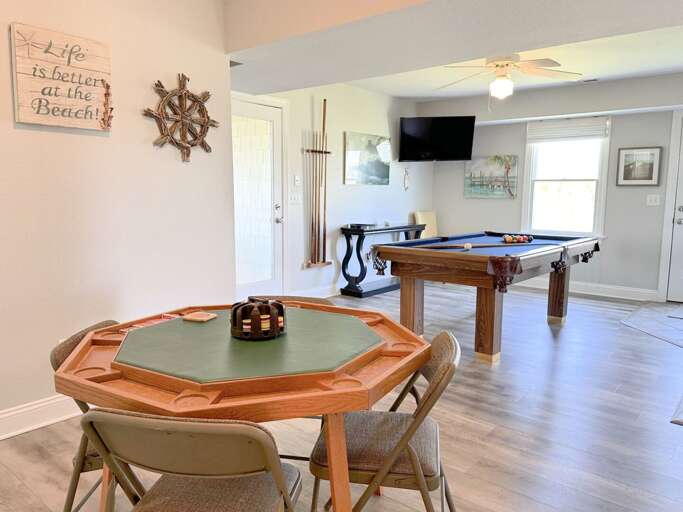 SNH263: Gone Coastal | LL Rec Room - Poker Table, Pool Table