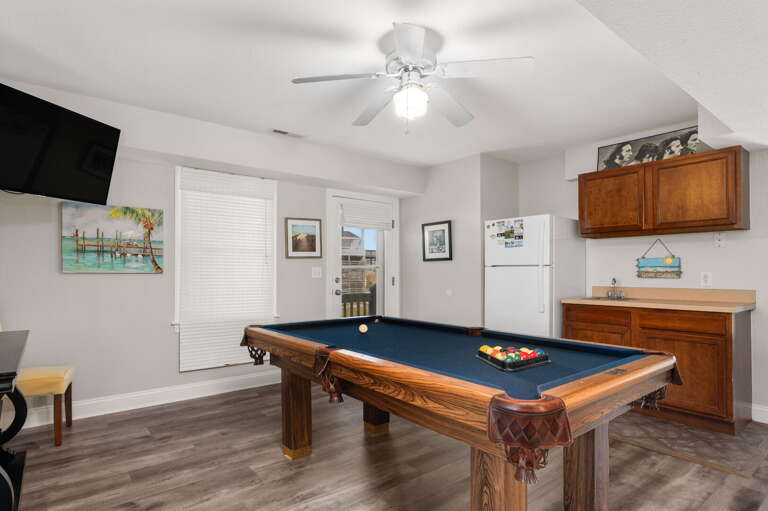 SNH263: Gone Coastal | LL Rec Room - Pool Table, Screened Porch Access