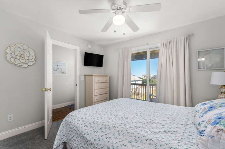 SNH263: Gone Coastal | ML Bedroom 3 - Queen, Private Bath, Deck Access