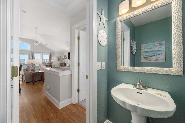 SNH263: Gone Coastal | TL Half Bath