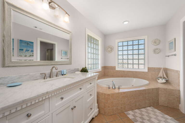 SNH263: Gone Coastal | TL Bedroom 6 - King, Private Bath, Deck Access