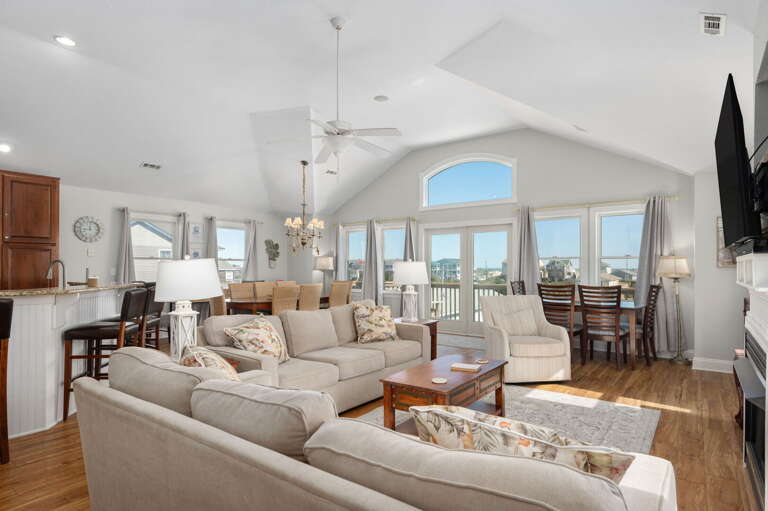 SNH263: Gone Coastal | TL Living Area, Fireplace (Off-Season Only)