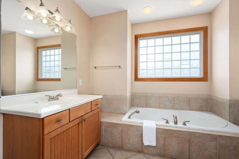 CC230: A Shore Thing | ML Bedroom 2 - Private Bath