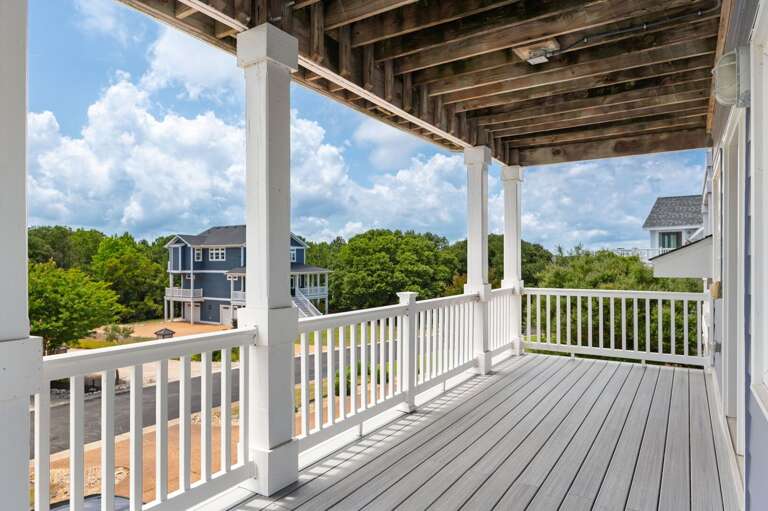 CC230: A Shore Thing | ML Covered Deck