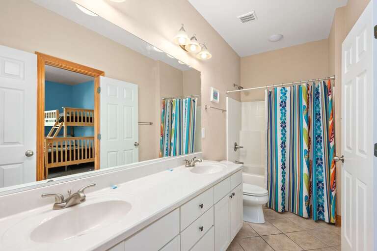 CC230: A Shore Thing | ML Shared Bath w/ BRs 5 and 6