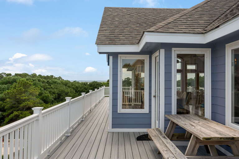 CC230: A Shore Thing | TL Sun Deck