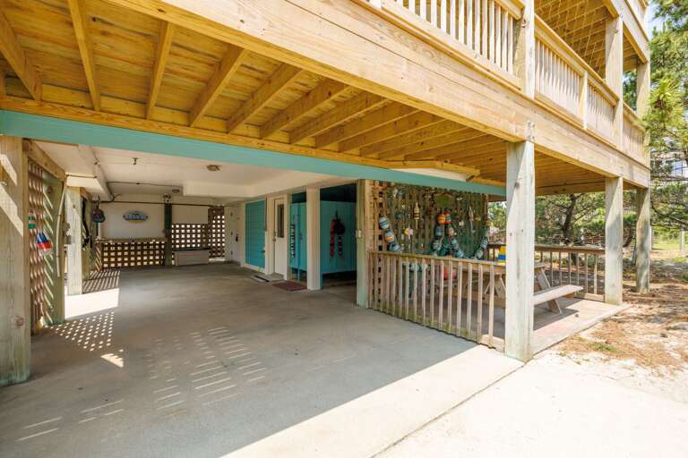 SNH503: Blue Pearl | Carport - Enclosed Outdoor Shower, Picnic Table SNH503: Blue Pearl | Carport - Enclosed Outdoor Shower, Picnic Table