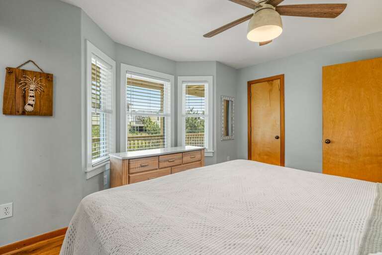 SNH503: Blue Pearl | ML Bedroom 3 - King, Private Bath SNH503: Blue Pearl | ML Bedroom 3 - King, Private Bath