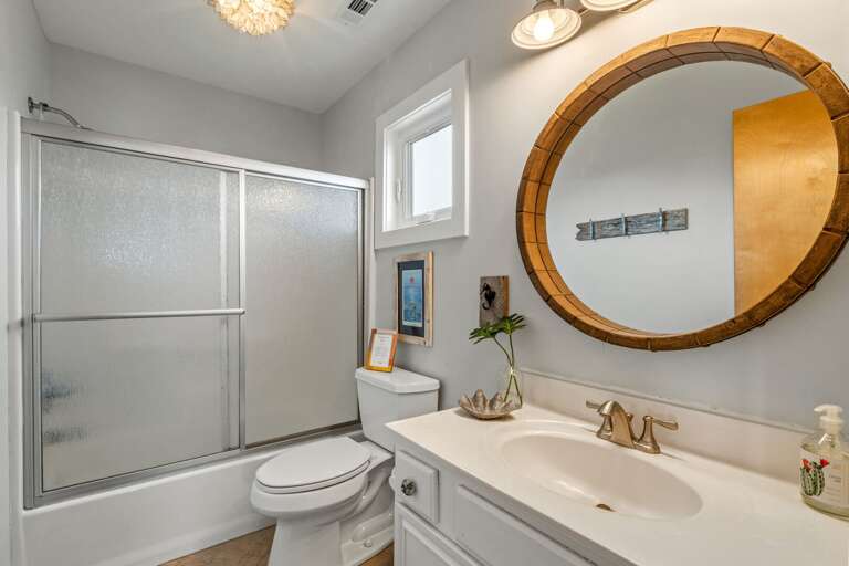 SNH503: Blue Pearl | TL Full Bath SNH503: Blue Pearl | TL Full Bath