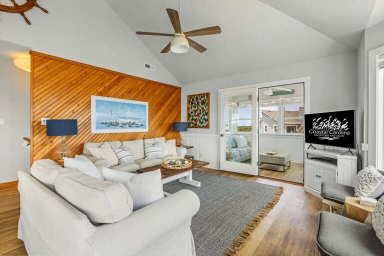 SNH503: Blue Pearl | TL Living Area - Views of the Ocean, Access to Sun Room SNH503: Blue Pearl | TL Living Area - Views of the Ocean, Access to Sun Room