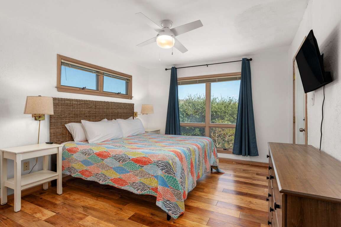 DK202: Quackin n Relaxin | ML Bedroom 3 - King, Deck Access DK202: Quackin n Relaxin | ML Bedroom 3 - King, Deck Access