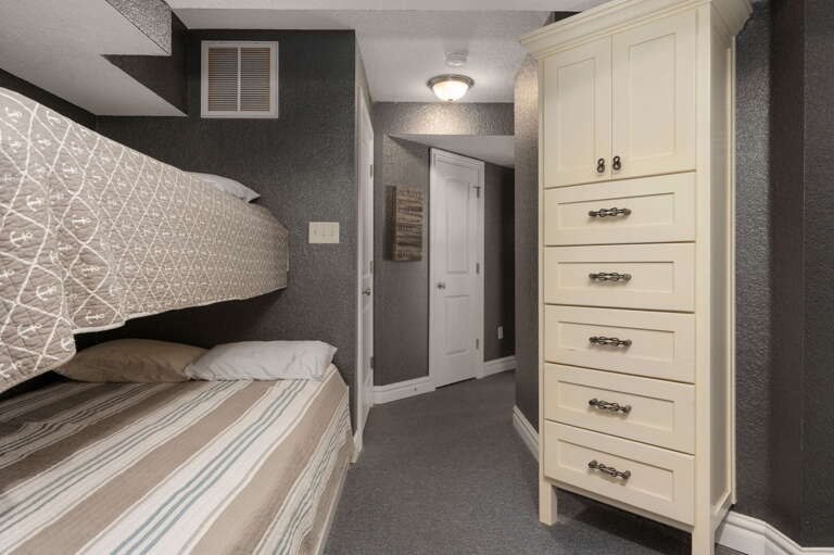 DK290: Point of View | LL Bedroom 1 - 3 Bunk Beds