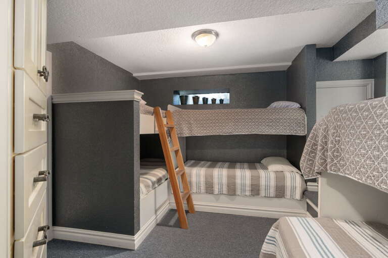 DK290: Point of View | LL Bedroom 1 - 3 Bunk Beds