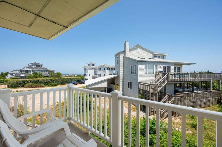 DK290: Point of View | TL Bedroom 4 - Queen, Private Bath, Deck Access