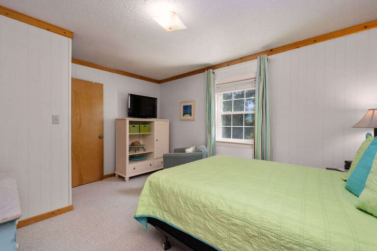 DK347: "Ehh, What's up, Duck" | ML Bedroom 3 - Queen