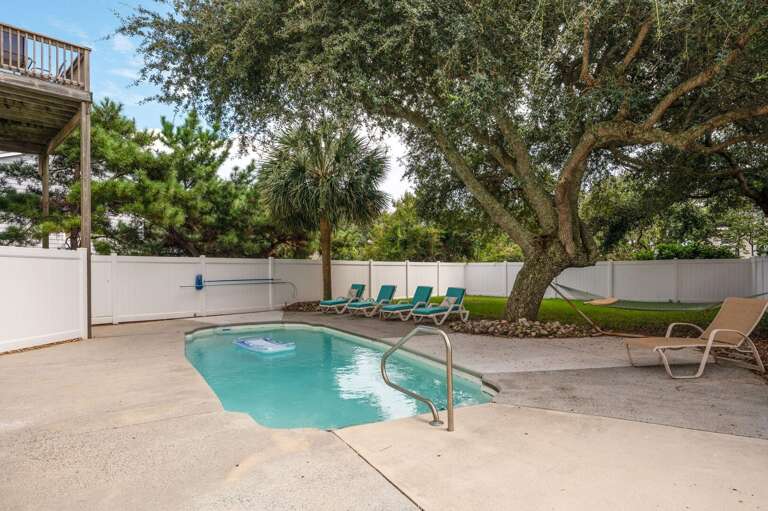 DK347: "Ehh, What's up, Duck" | Private Pool