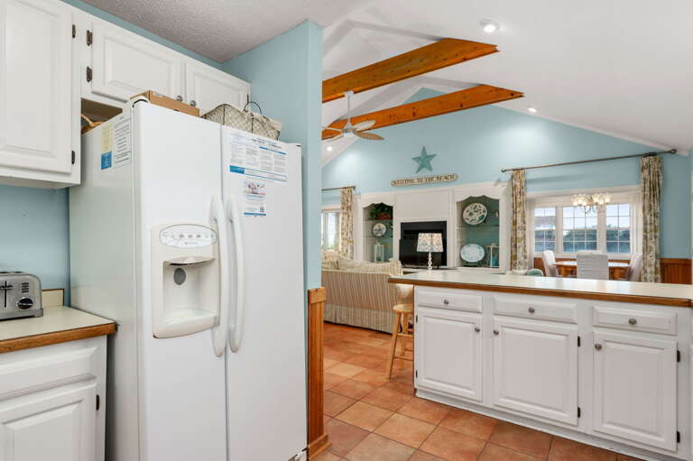 DK347: "Ehh, What's up, Duck" | TL Kitchen Area