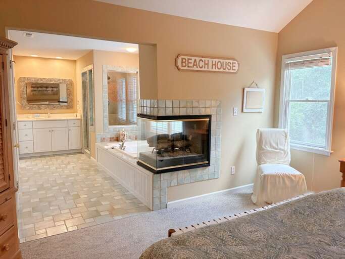 MB67: Coast to Coast | TL Bedroom 2 - King, Private Bath MB67: Coast to Coast | TL Bedroom 2 - King, Private Bath