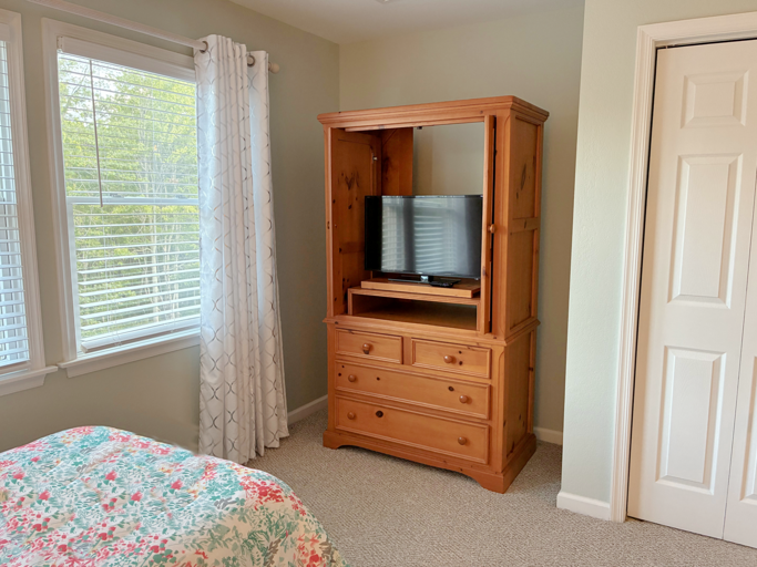 MB67: Coast to Coast | TL Bedroom 3 - Two Twin Beds MB67: Coast to Coast | TL Bedroom 3 - Two Twin Beds