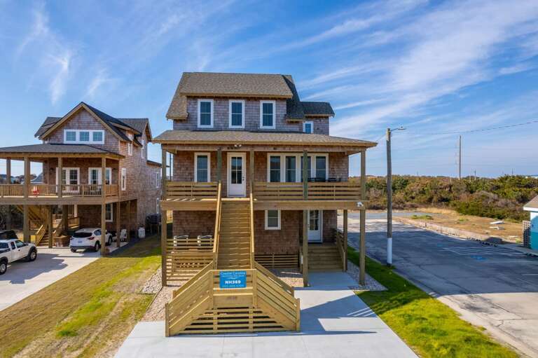 NH369: Nags Head 369 | Front Exterior