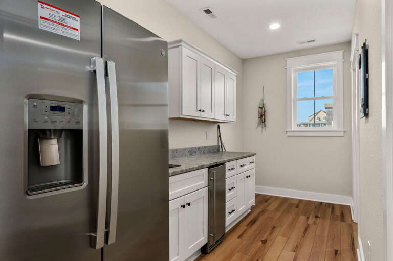 NH369: Nags Head 369 | LL Rec Room - Kitchenette - Full-Sized Refrigerator