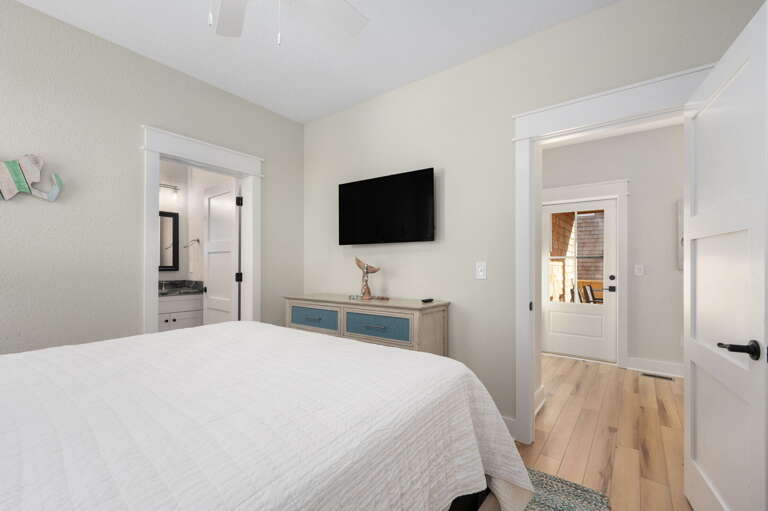 NH369: Nags Head 369 | ML Bedroom 3 - Queen, Private Bath (Shower Only)