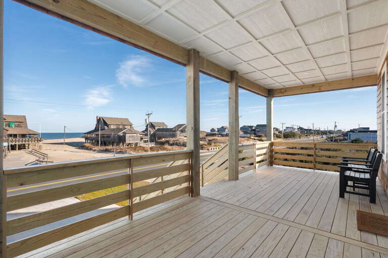 NH369: Nags Head 369 | ML Covered Deck