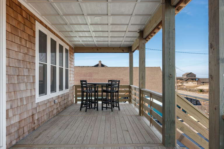 NH369: Nags Head 369 | ML Covered Deck