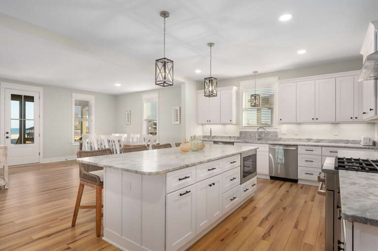 NH369: Nags Head 369 | ML Kitchen Area - Island Seating for 4