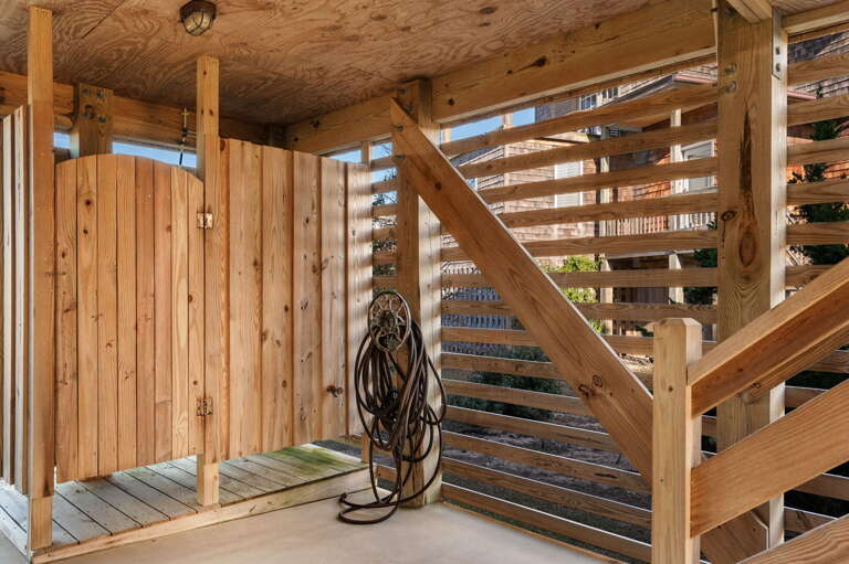 DK205: The Ranch | Carport - Enclosed Outdoor Shower