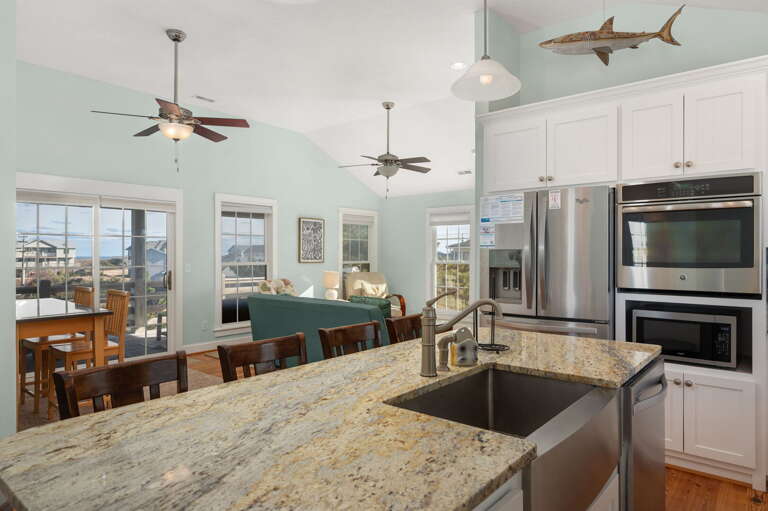 DK205: The Ranch | TL Kitchen - Island Seating for 4