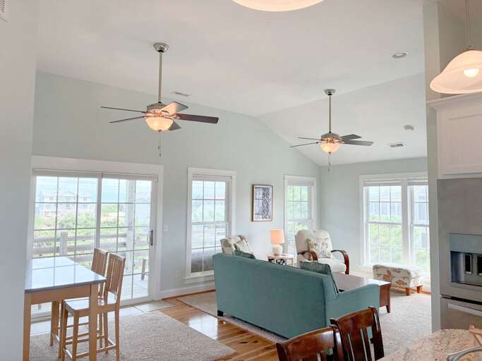 DK205: The Ranch | TL Kitchen - Island Seating for 4 DK205: The Ranch | TL Kitchen - Island Seating for 4